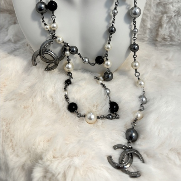 Chanel Gunmetal CC Tri-colored Bead Pearl Necklace & Waist Belt - Picture 3 of 11